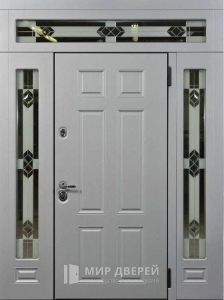 Высокая металлическая дверь для коттеджа №346 - фото вид снаружи