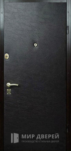 Металлическая дверь с винилискожей эконом №18 - фото вид снаружи
