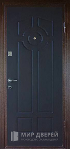 Металлическая дверь с МДФ панелью №525 - фото вид снаружи